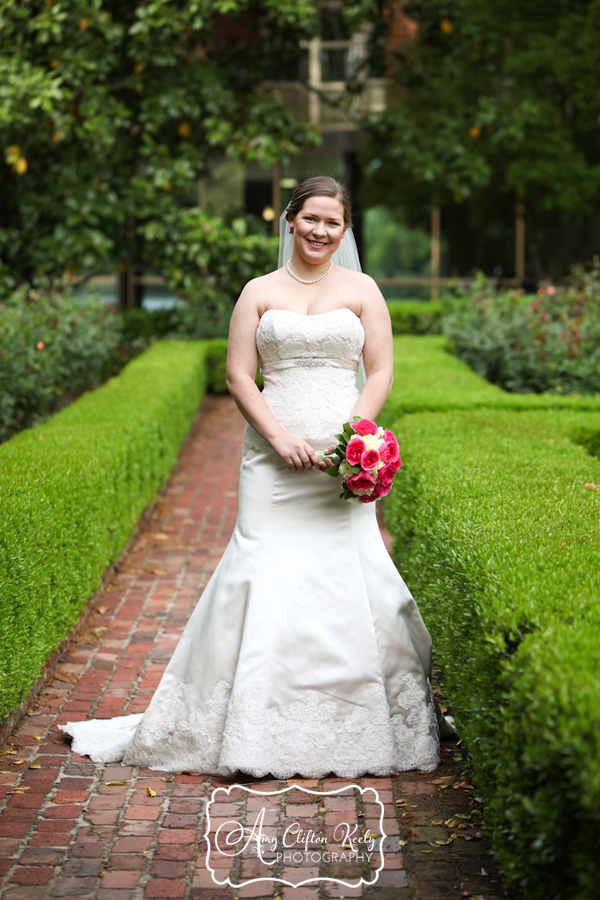 Furman_Bridal_Portrait_Greenville_SC_Outdoors_Twigs_Bouquet_Gazebo_Amy_Clifton_Keely_Photography 02