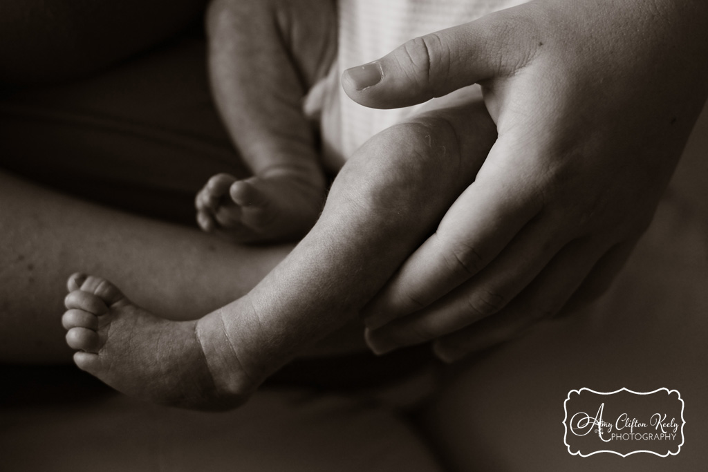 Newborn_Lifestyle_In_home_Photography_Daddy_Mommy_Baby_Amy_Clifton_Keely_Photography_Greenville_SC 004