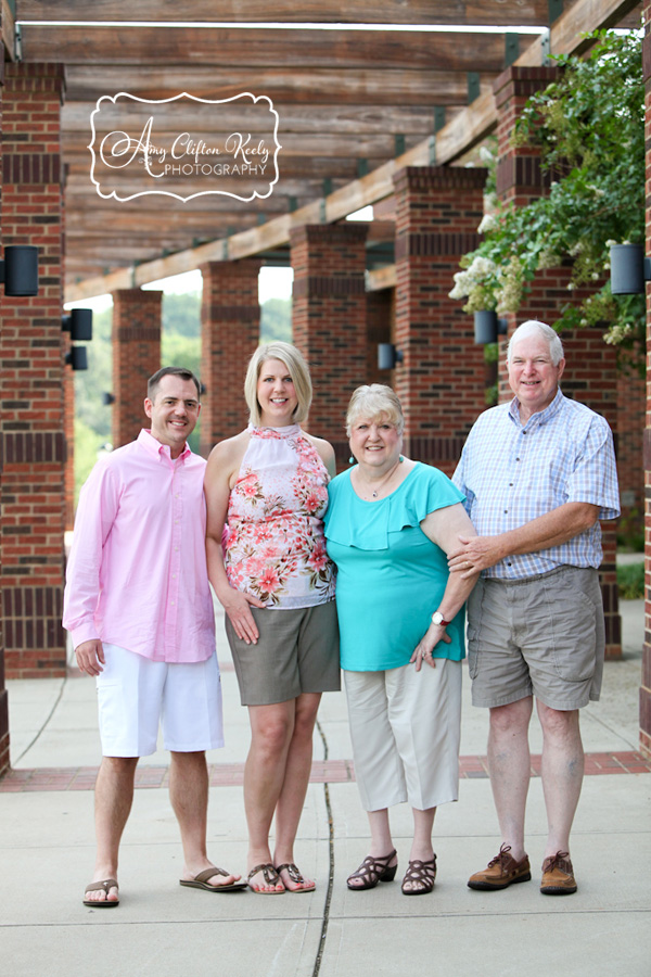 Dowtown_Greer_City_Hall_Extended_Family_Portraits_Amy_Clifton_Keely_Photography 01