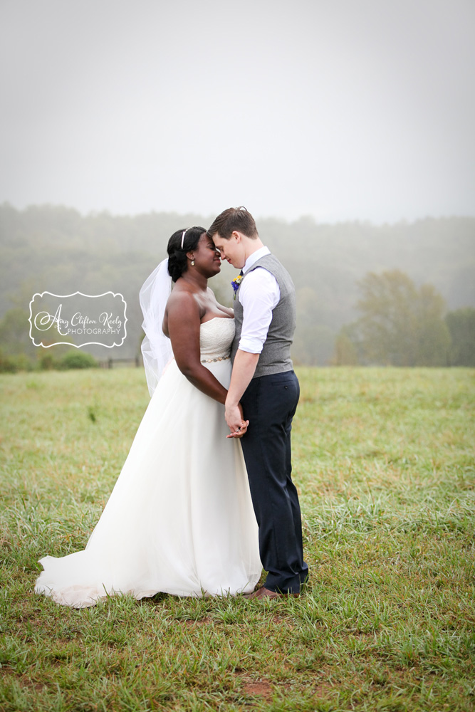 Wedding_Photos_Rain_Lindsey_Plantation_Farm_Field_Barn_Mountains_Amy_Clifton_Keely_Photography 08